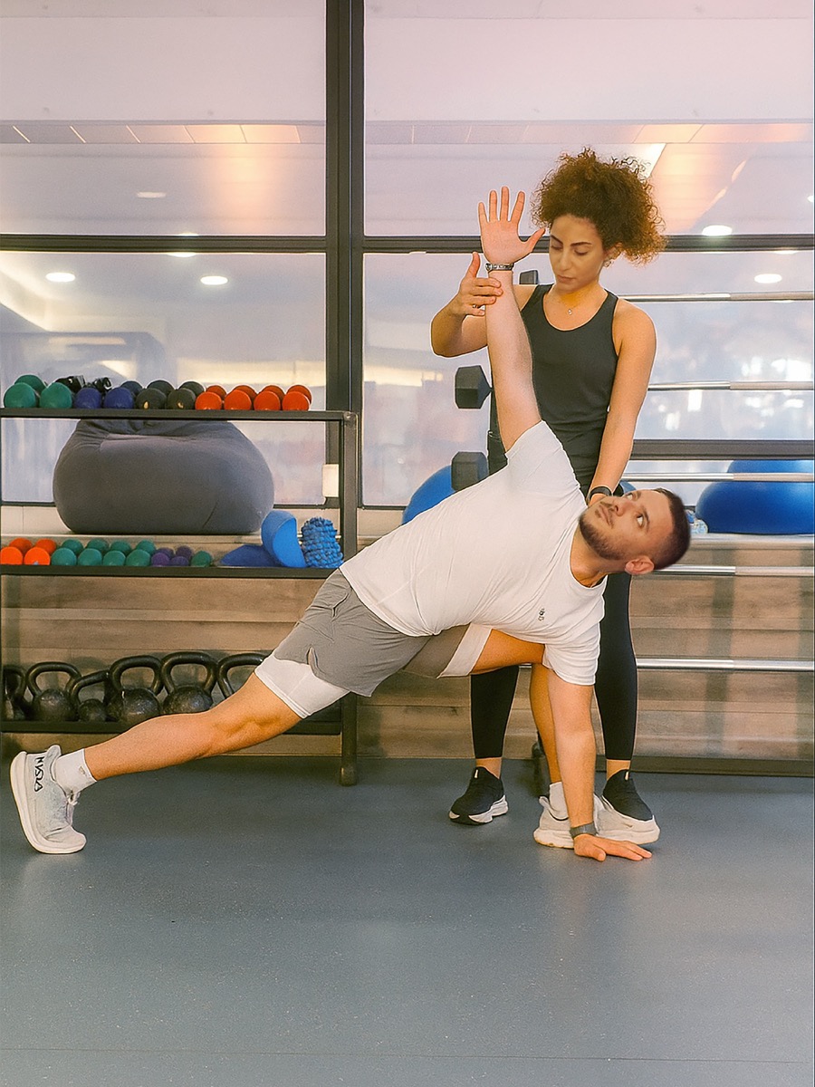 Personal training session at Advanced Sports Center